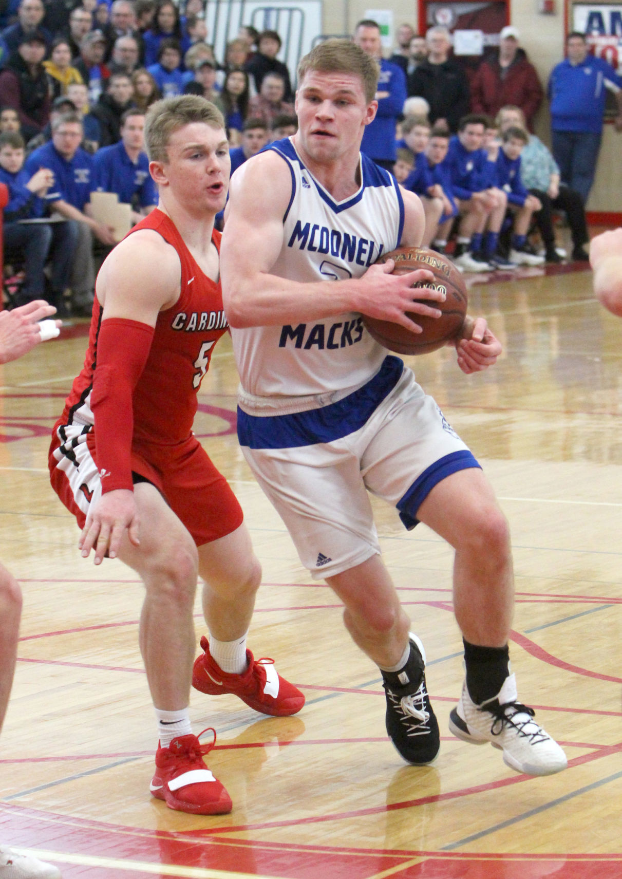 McDonell boys basketball vs Luck at Chi-Hi 3-9-19